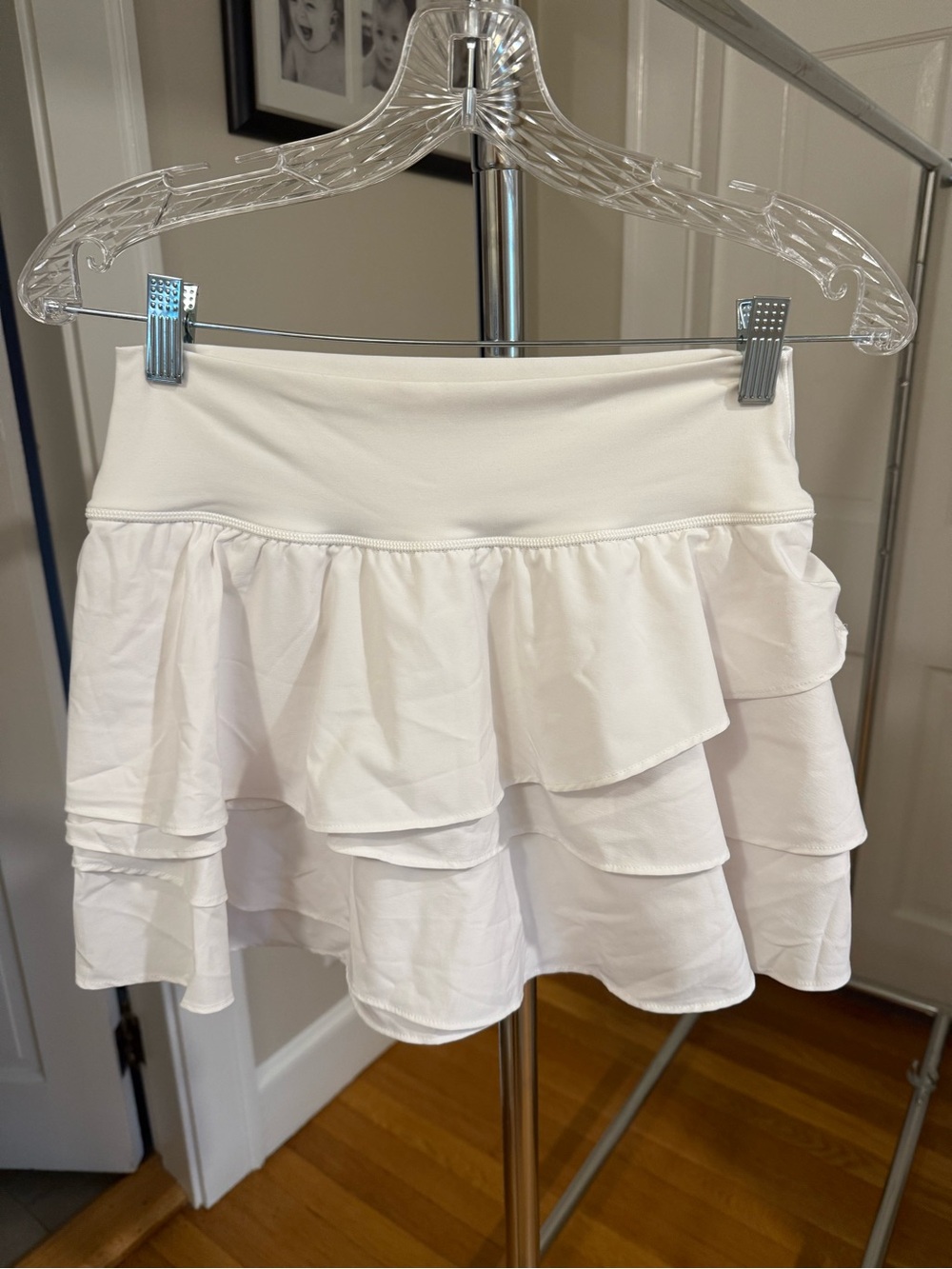 Aerie Offline Women’s White Tiered Ruffle Skirt